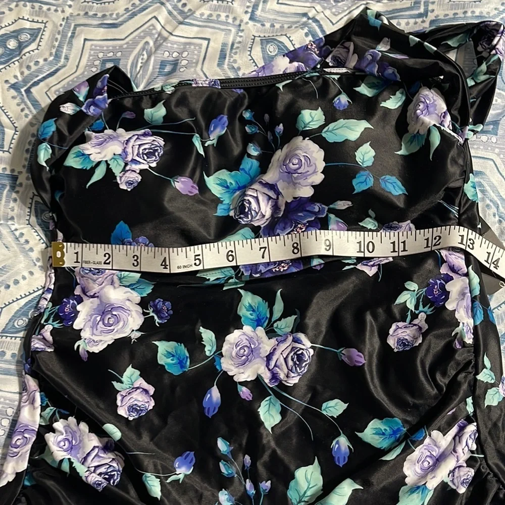 Tempt Me nwt women’s